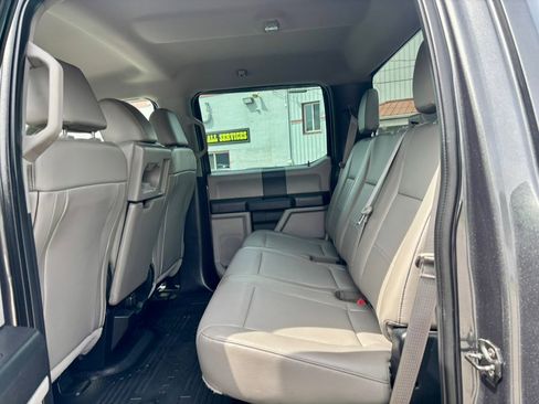 Used 2017 Ford F250 XL w/ STX Appearance Package AWD/4WD image 13