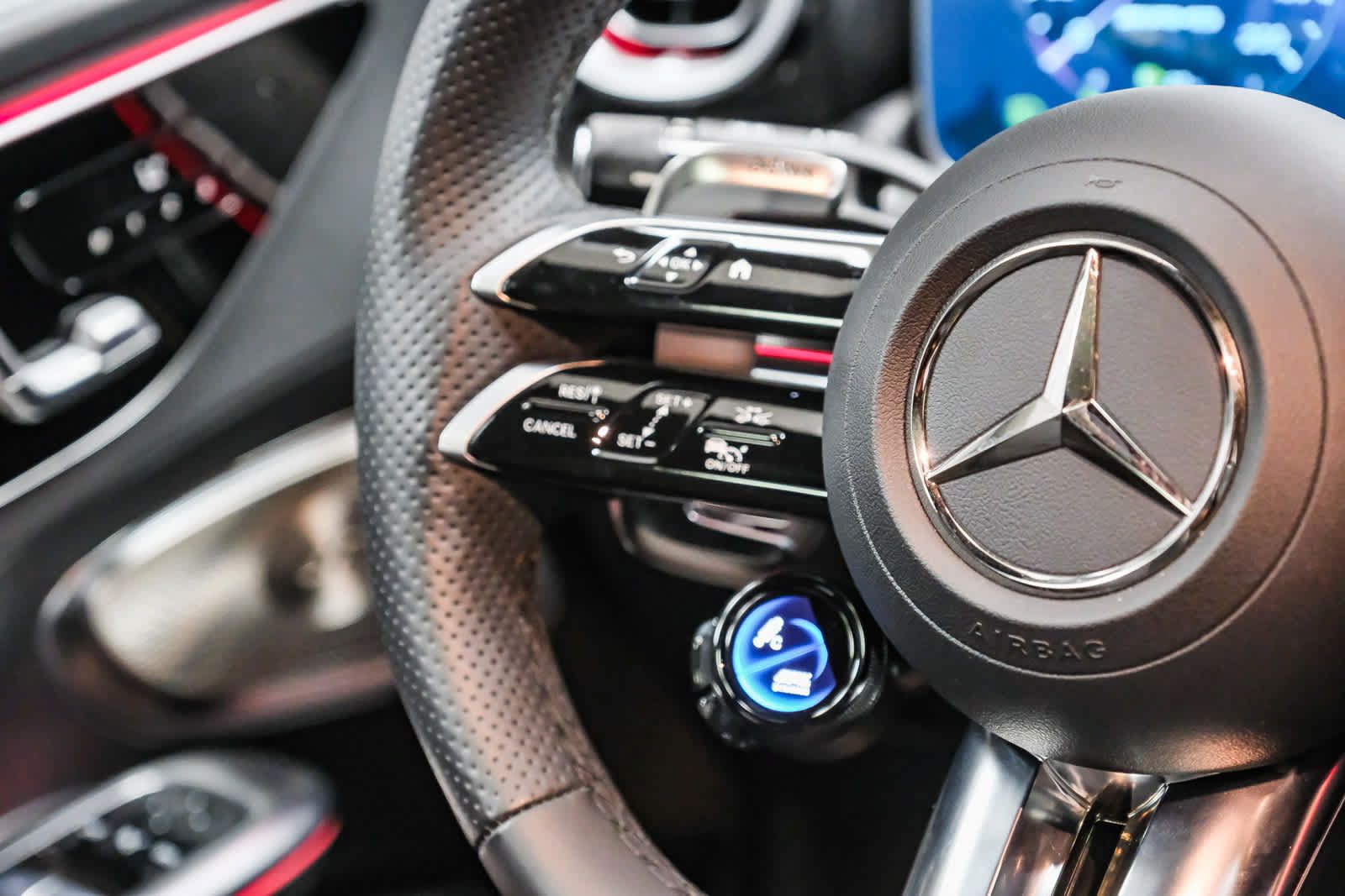 Used 2026 Mercedes-Benz C 36 AMG S w/ Driver Assistance Package image 21