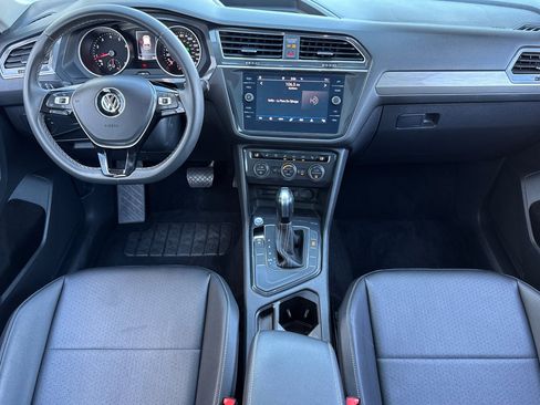 Used 2021 Volkswagen Tiguan SE image 13