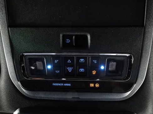 Used 2025 Ford F250 Platinum image 26