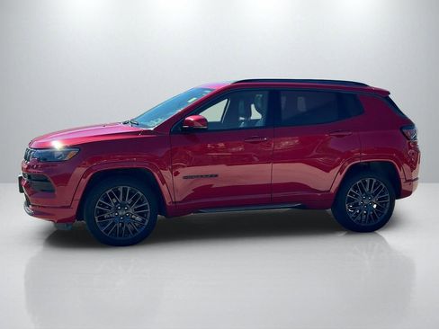 Used 2022 Jeep Compass Limited w/ (RED) Package image 8