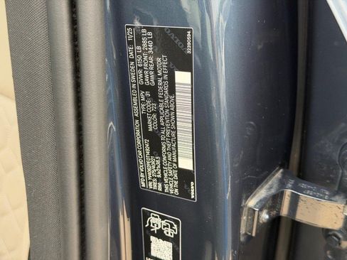 Certified 2026 Volvo XC90 B6 Plus AWD/4WD image 23