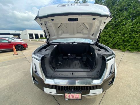 New 2025 GMC Sierra EV Denali image 40