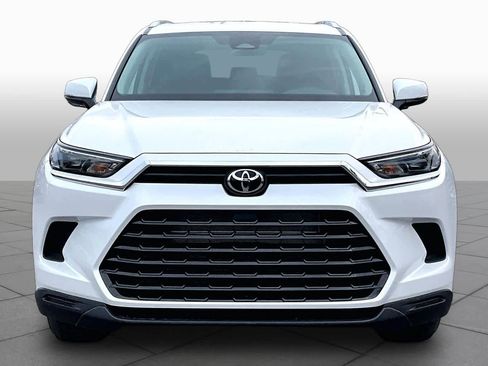 New 2026 Toyota Grand Highlander AWD Hybrid image 3