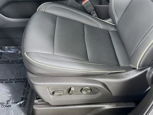 Used 2025 GMC Yukon Elevation RWD image 20