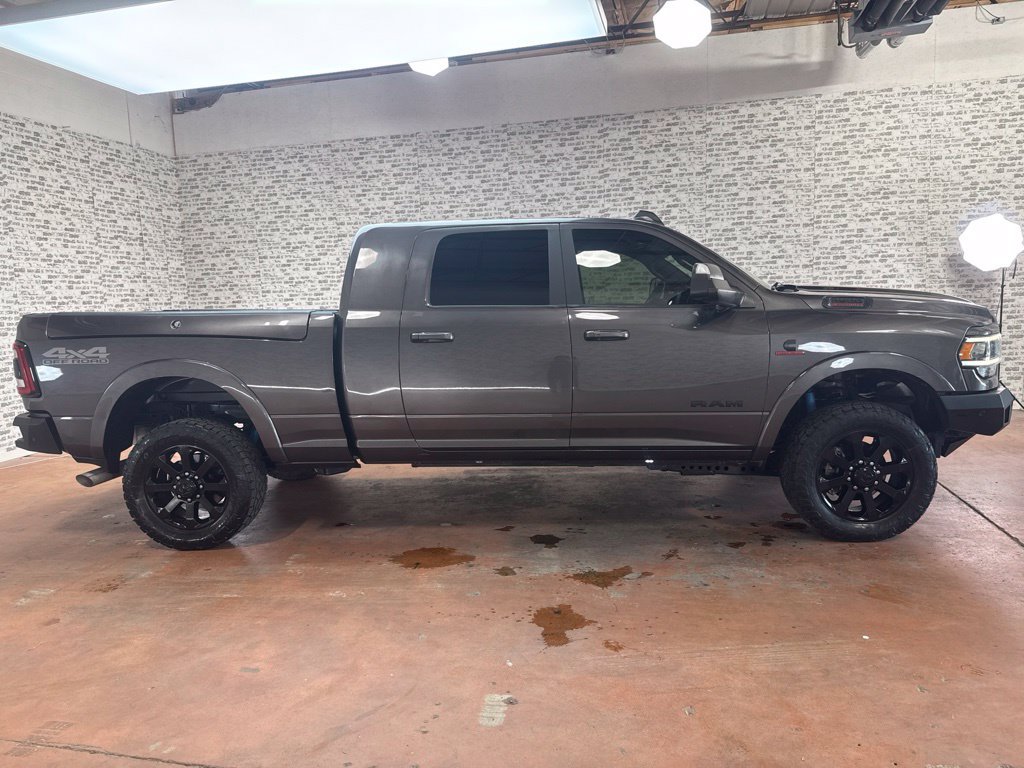 Used 2020 RAM 2500 Laramie w/ Night Edition AWD/4WD image 8