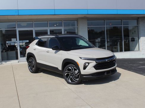 New 2026 Chevrolet TrailBlazer RS w/ Convenience Package AWD/4WD image 4