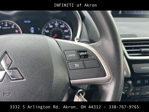 Used 2019 Mitsubishi Eclipse Cross LE image 41