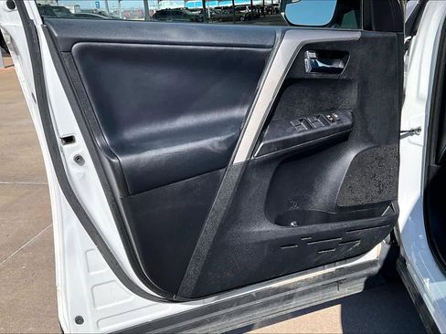 Used 2016 Toyota RAV4 XLE w/ Protection Package image 25