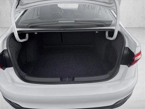 Used 2024 Volkswagen Jetta S image 8