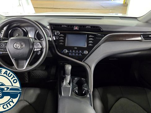 Used 2020 Toyota Camry LE FWD image 26