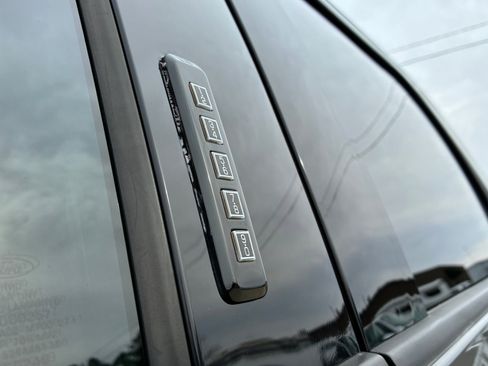 Used 2020 Ford F150 Lariat w/ Equipment Group 502A Luxury image 37