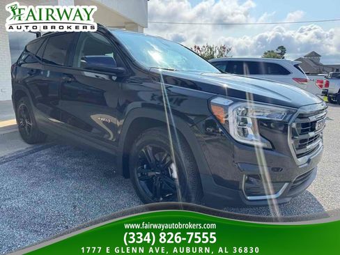 Used 2022 GMC Terrain AT4 w/ Infotainment Package II AWD/4WD image 4