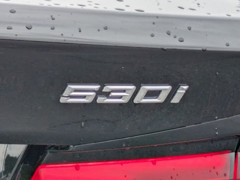 Used 2023 BMW 530i xDrive w/ Premium Package image 33