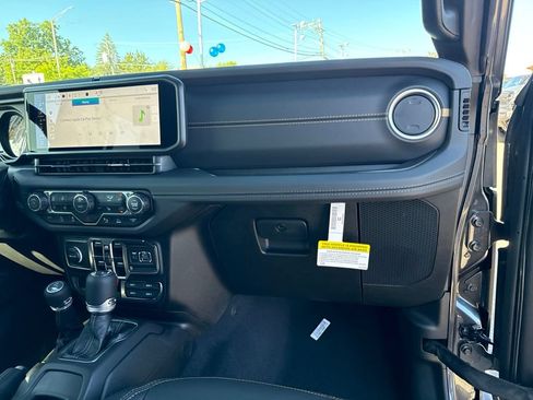 New 2027 Jeep Wrangler Unlimited Sahara AWD/4WD image 26