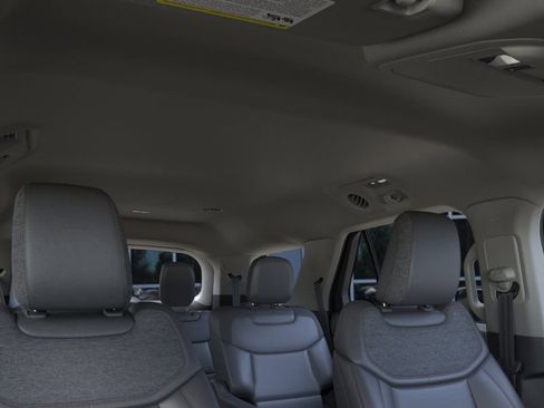 New 2026 Ford Explorer Active RWD image 22