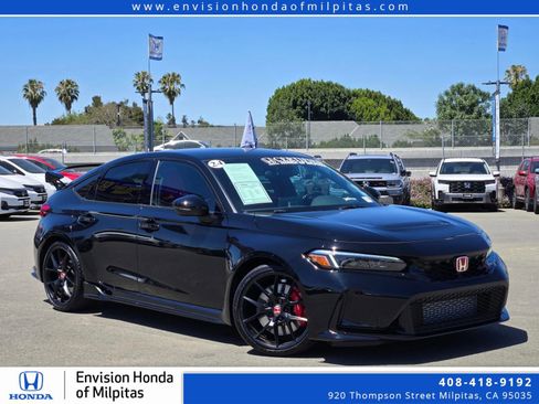 Used 2024 Honda Civic Type R image 1