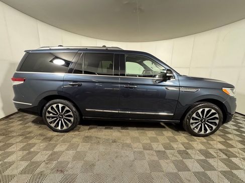 Certified 2022 Lincoln Navigator Reserve image 4