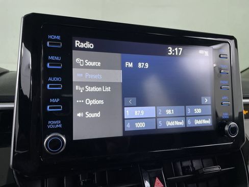 Used 2020 Toyota Corolla LE image 14