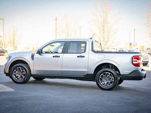 Used 2023 Ford Maverick XLT image 10