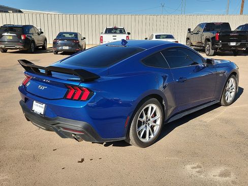 Used 2024 Ford Mustang GT Premium image 4