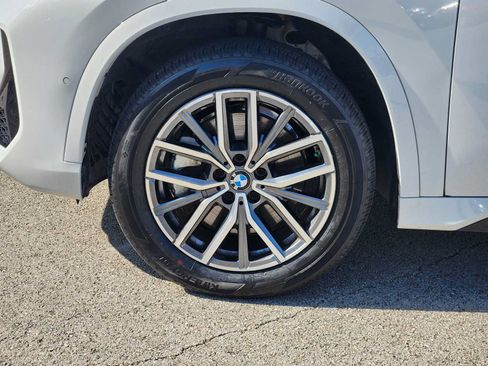 Used 2023 BMW X1 xDrive28i w/ M Sport Package AWD/4WD image 9