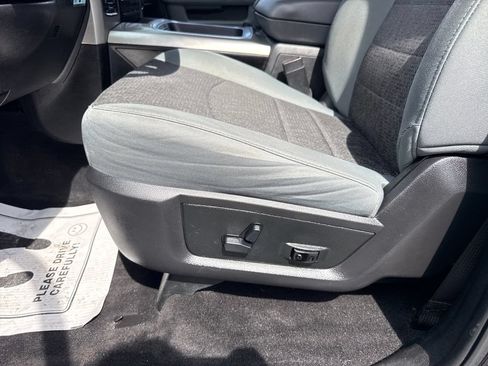 Used 2018 RAM 1500 Big Horn AWD/4WD image 36