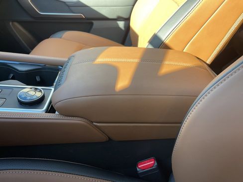 New 2025 Nissan Pathfinder Platinum w/ Cargo Package image 12