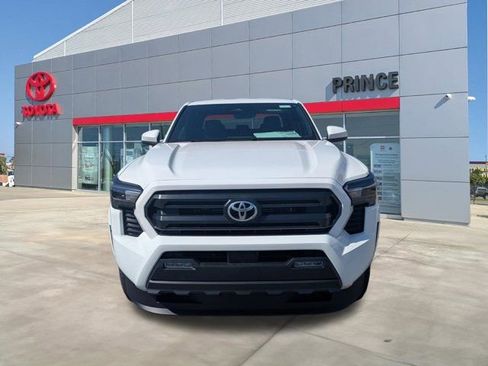 New 2026 Toyota Tacoma SR5 image 8