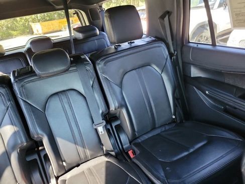 Used 2021 Ford Expedition Max Limited image 6