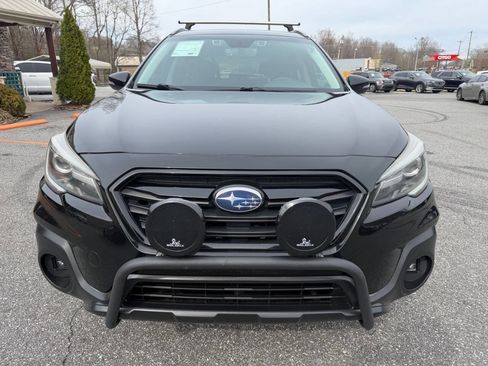 Used 2018 Subaru Outback 3.6R Touring w/ Popular Package #3 image 5