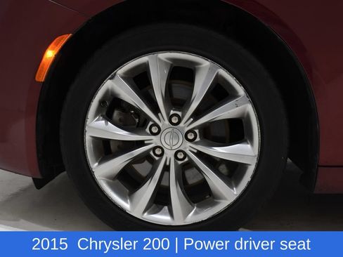 Used 2015 Chrysler 200 S FWD image 6