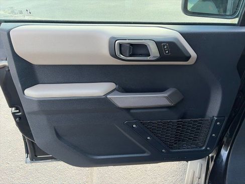 Used 2023 Ford Bronco Wildtrak AWD/4WD image 12