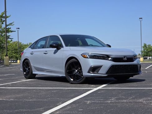 Certified 2024 Honda Civic Sport image 2