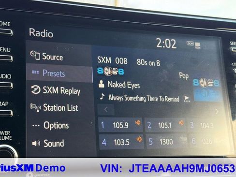 Used 2021 Toyota Venza XLE w/ Carpet Mat Package (TMS) image 24