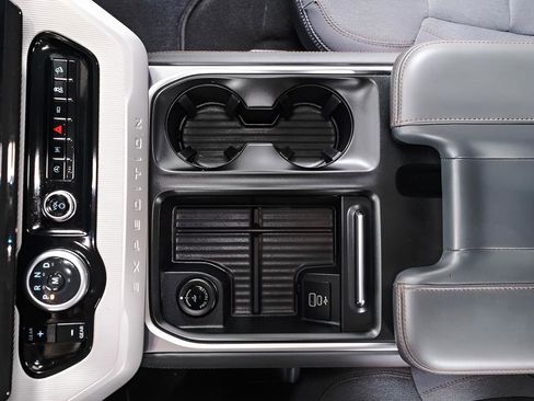 Used 2025 Ford Expedition Max Active AWD/4WD image 20