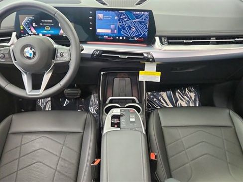 Used 2025 BMW X1 xDrive28i image 19