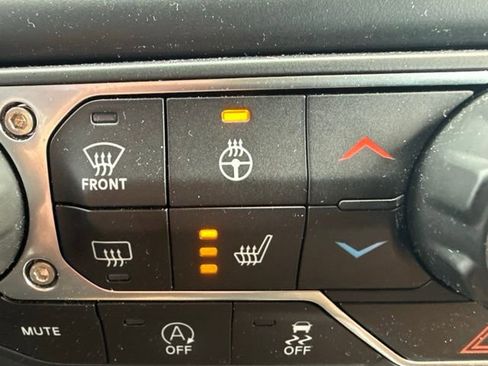 Certified 2020 Jeep Wrangler Unlimited Rubicon image 27