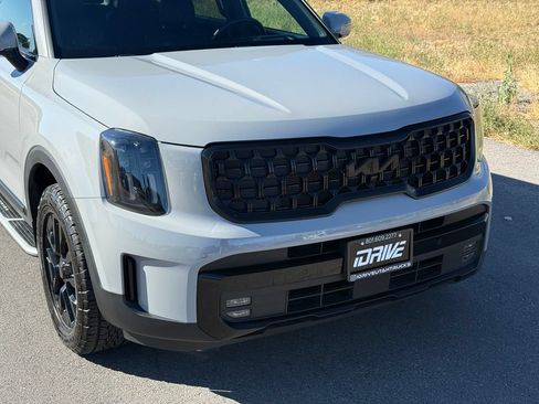 Used 2025 Kia Telluride SX Prestige X-Pro AWD/4WD image 3