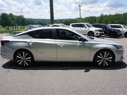 Used 2019 Nissan Altima 2.5 SR FWD image 20