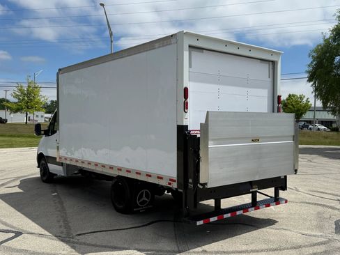 Used 2019 Mercedes-Benz Sprinter 170 w/ Chrome Grille Package image 5
