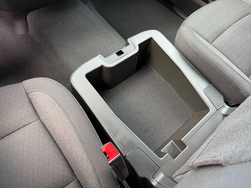 Used 2025 Chevrolet Silverado 1500 LT image 31