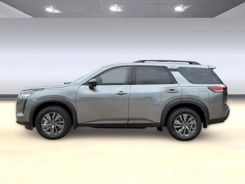 New 2026 Nissan Pathfinder SV image 2