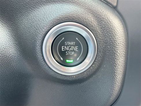 Certified 2020 GMC Sierra 1500 AT4 w/ AT4 Premium Package image 17