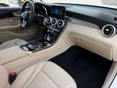 Certified 2021 Mercedes-Benz GLC 300 image 14