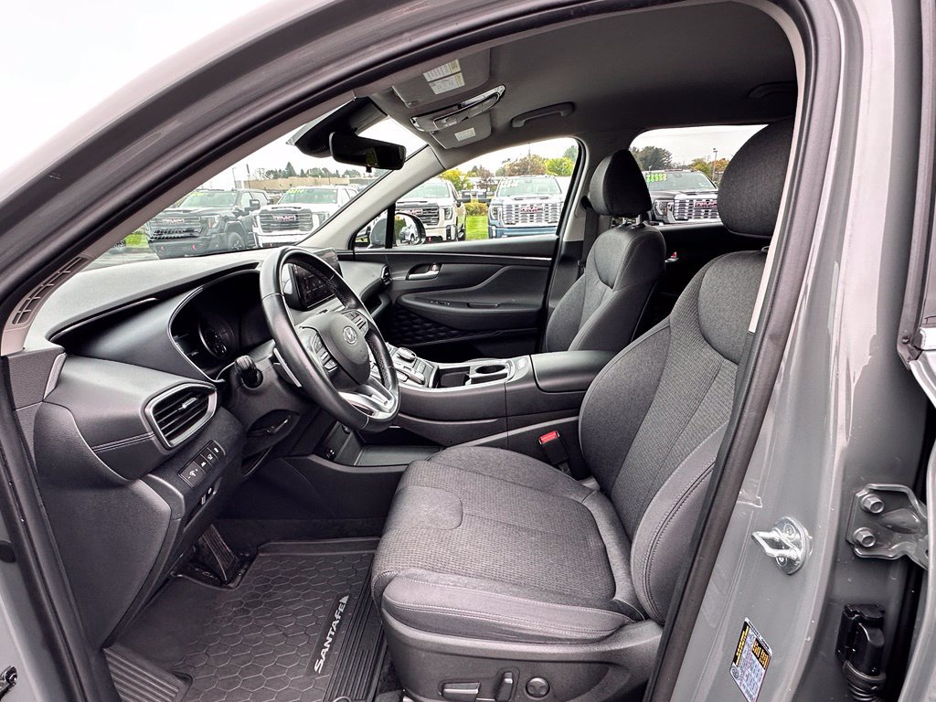 Used 2023 Hyundai Santa Fe SEL w/ Winter Weather Package AWD/4WD image 19