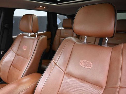 Used 2011 Jeep Grand Cherokee Overland Summit image 12