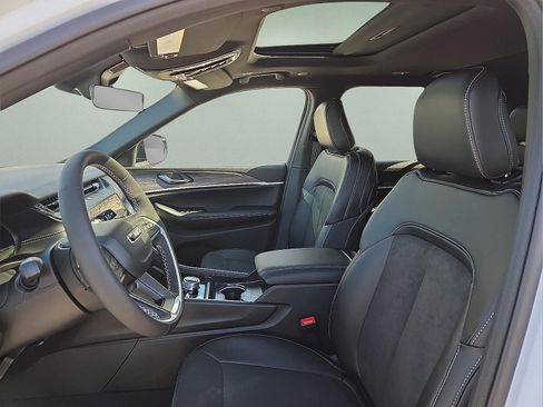 New 2026 Jeep Grand Cherokee L 4WD image 14