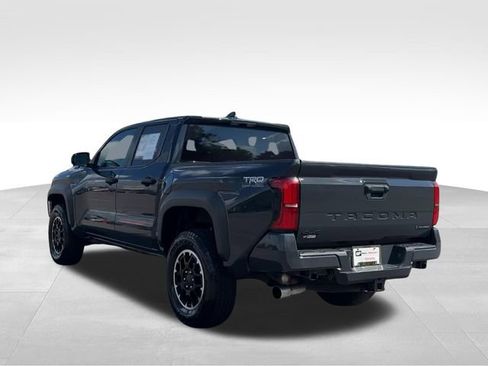 Used 2024 Toyota Tacoma TRD Off-Road AWD/4WD image 4