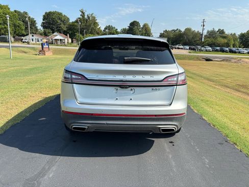 Used 2019 Lincoln Nautilus Reserve FWD image 7